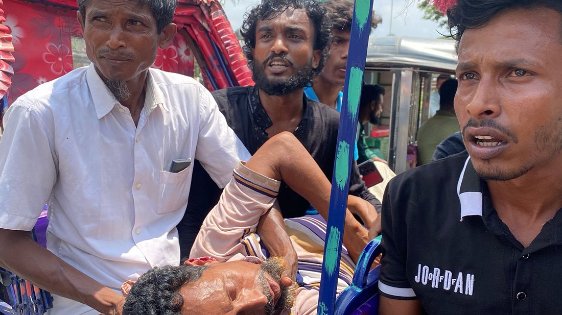 নোয়াখালীতে বিএনপির এক পক্ষের মানববন্ধনে অপর পক্ষের হামলা, আহত ৭